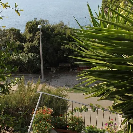 Apartment By The Sea Ubli, Lastovo - 8355 Uble
