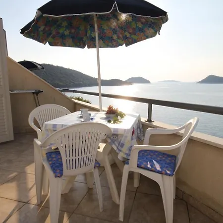 By The Sea Ubli, Lastovo - 8355 Uble