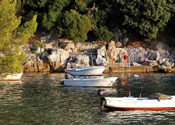 By The Sea Ubli, Lastovo - 8355 Apartamento Uble