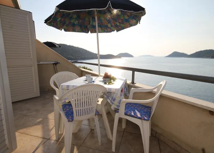 By The Sea Ubli, Lastovo - 8355 Uble