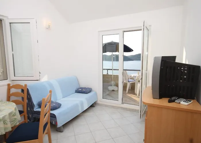 By The Sea Ubli, Lastovo - 8355 Uble