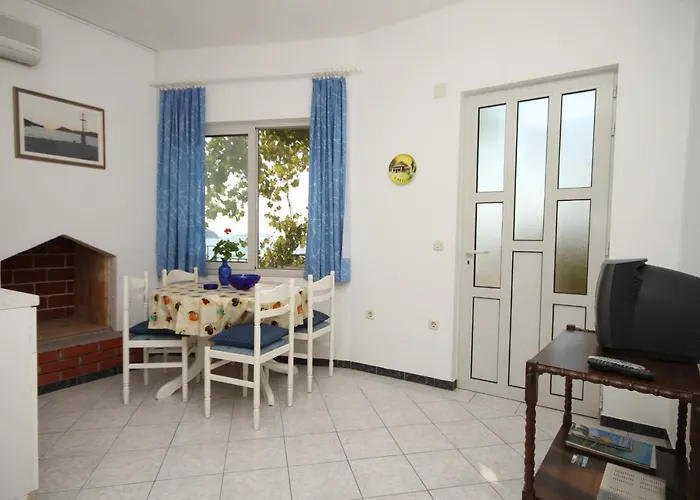 Apartman By The Sea Ubli, Lastovo - 8355
